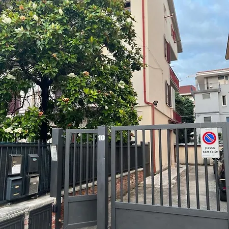 公寓 Yellow House 特拉莫