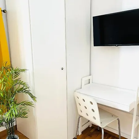 Apartment Yellow House Teramo