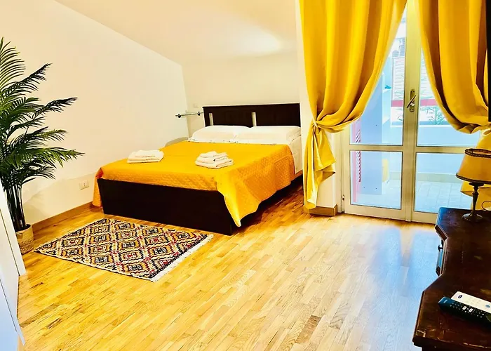 Yellow House Apartment Teramo