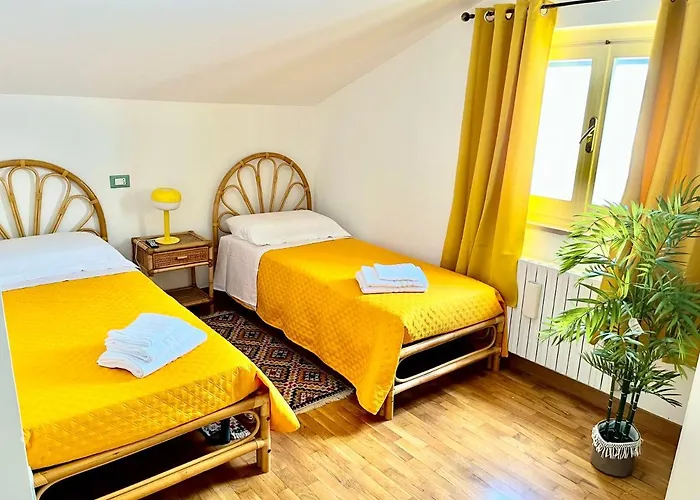 Apartment Yellow House Teramo