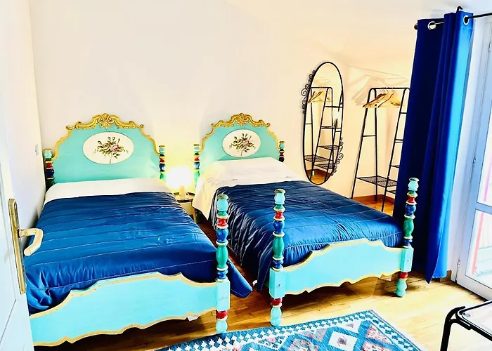 Yellow House * טראמו