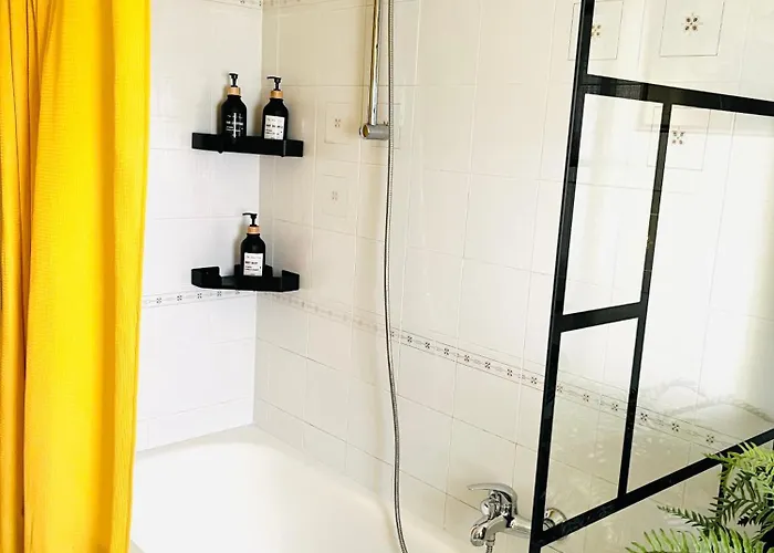 Yellow House Apartment